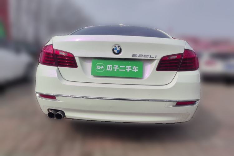 Used BMW 5 Series 2014 525Li Luxury Design Package
