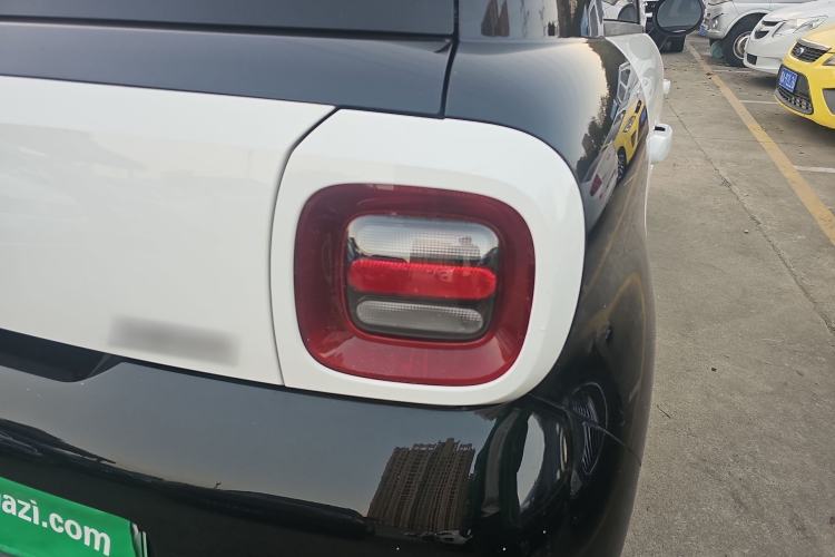 Used ORA Black Cat 2021 301 km Basic Version
