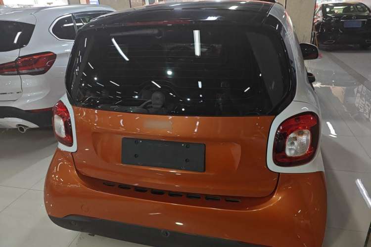 Used smart fortwo 2015 1.0L 52 kW Hardtop Passion Edition