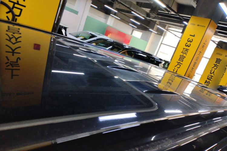 Used VOYAH Dream 2025 PHEV Four-Wheel-Drive Flagship Kunpeng Edition
