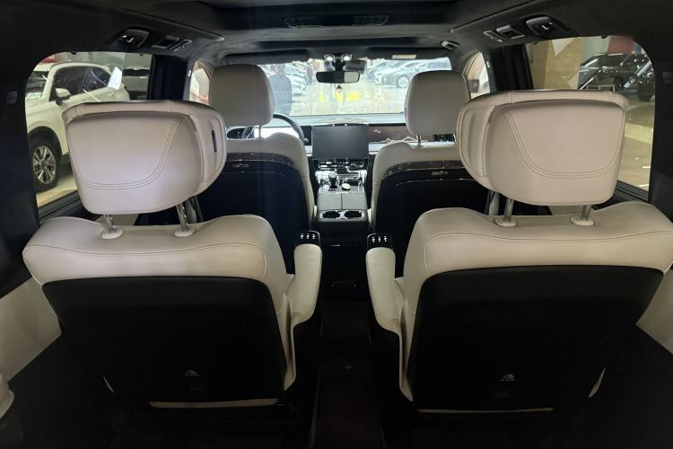 Used GAC Trumpchi M8 2023 Zongshi Series Dual-Motor Flagship Edition