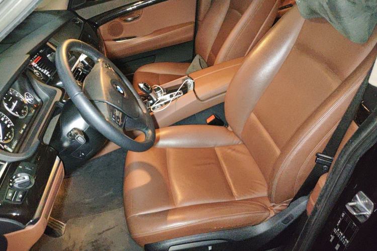 Used BMW 5 Series GT 2015 528i Leading Model
