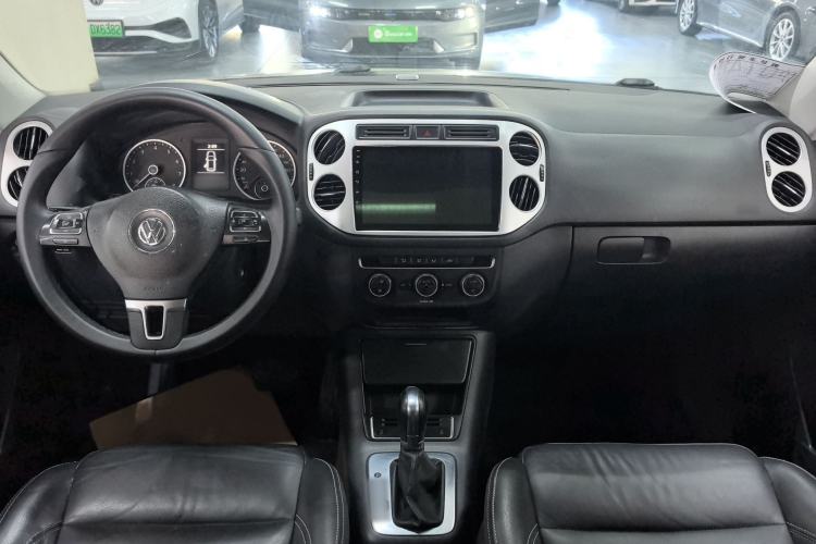 Used Volkswagen Tiguan L 2017 300TSI Automatic Two-Wheel Drive Silk Road Comfort Edition
