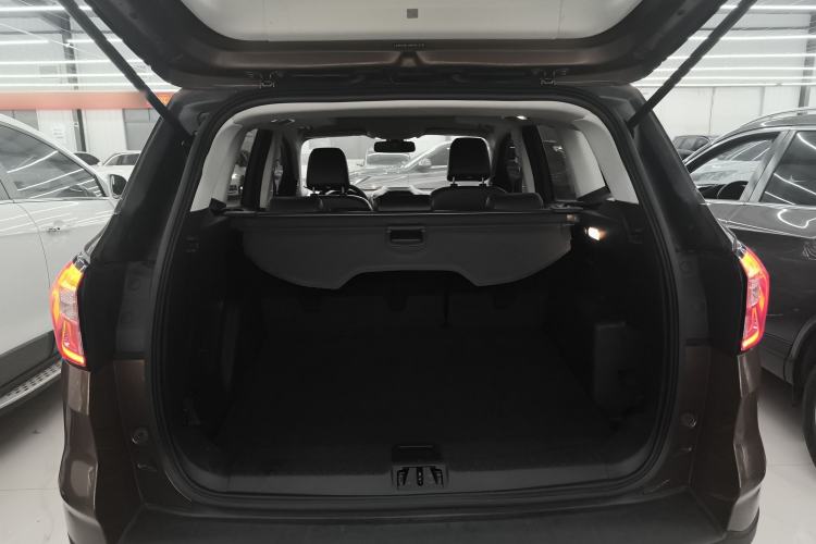 Used Ford Kuga 2018 EcoBoost 180 Two-Wheel-Drive Platinum Edition
