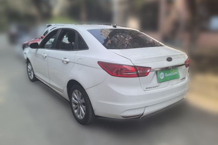 Used Ford Escort 2015 1.5L Automatic Fashion Model
