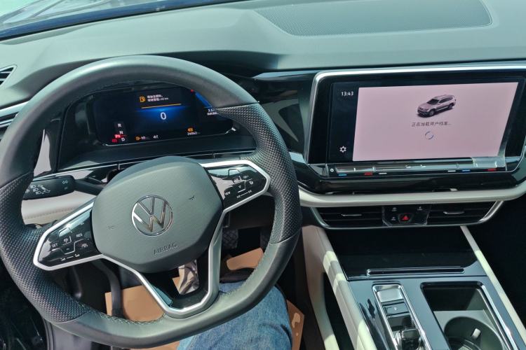 Used Volkswagen Teramont 2024 380TSI Four-Wheel Drive Prestige Luxury Edition Center Console