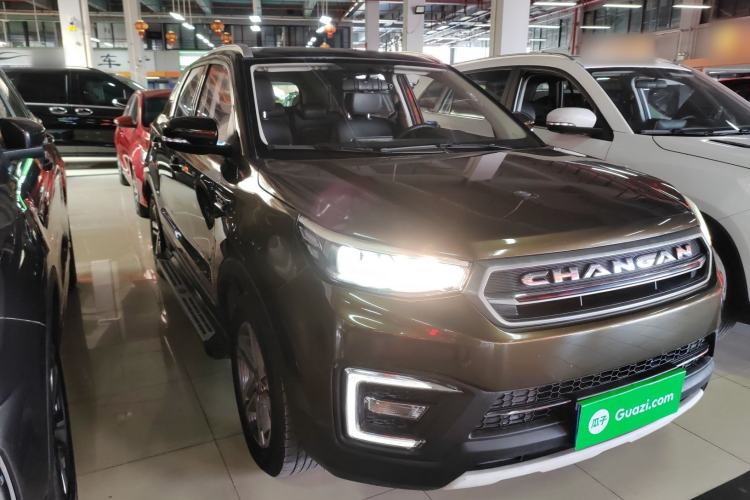 Used Changan CS55 2017 1.5T Manual Colorful Edition
