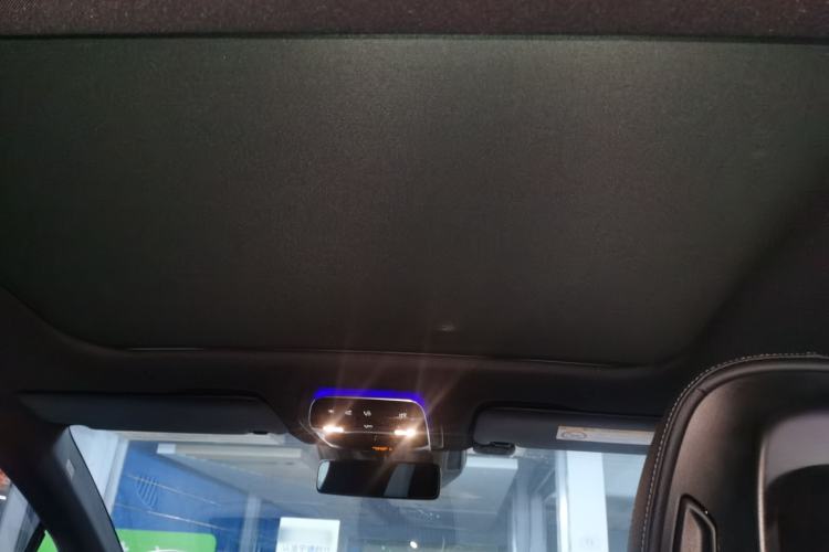 Used Mercedes-Benz EQE 2022 350 Luxury Edition Headliner