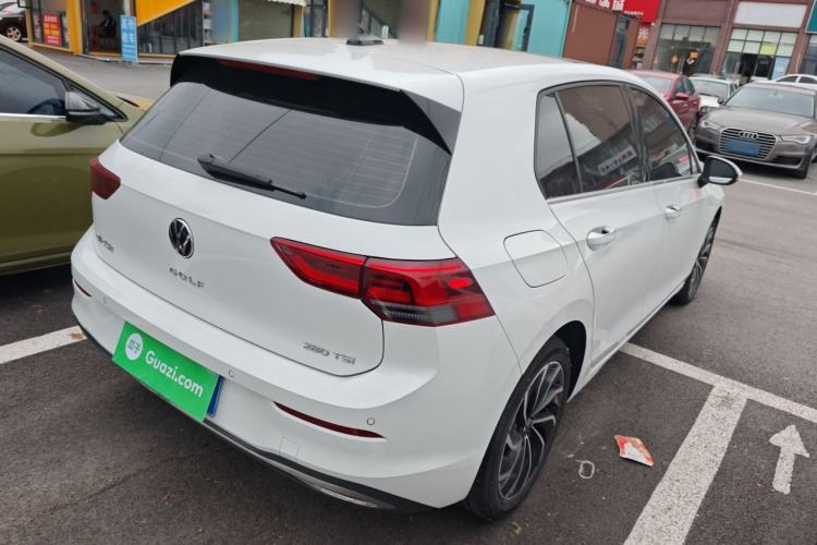 Used Volkswagen Golf 2023 Facelift 280TSI DSG Pro Rear Right 45 Deg