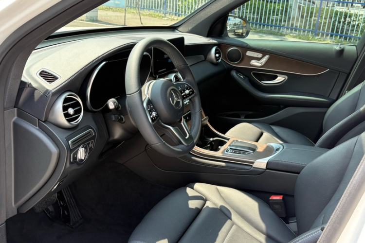 Used Mercedes-Benz GLC 2022 Facelift GLC 260 L 4MATIC Luxury Edition