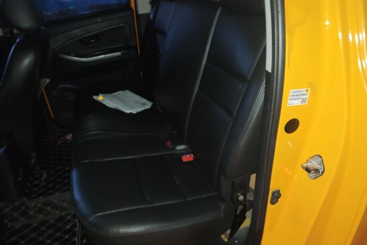 Used JMC Yuhu 7 2016 2.4L Four-Wheel Drive Luxury Version 4G69
