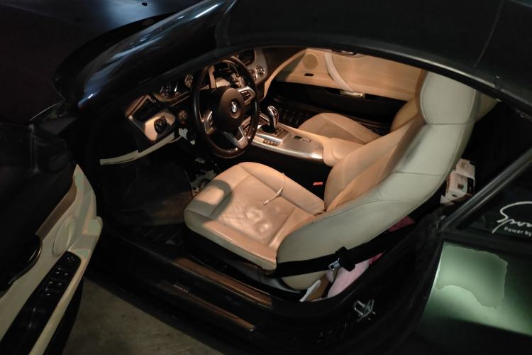 Used BMW Z4 2012 sDrive20i Luxury Model
