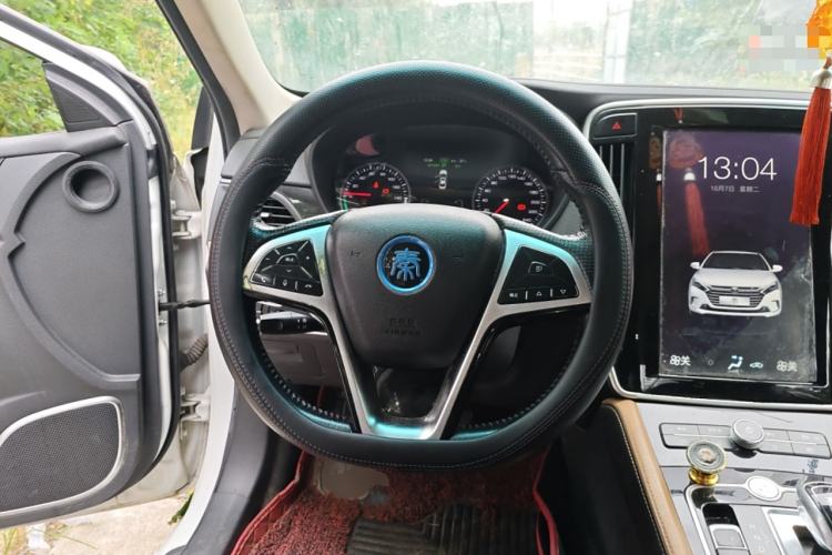 Used BYD Qin New Energy 2017 1.5T Luxury Model
