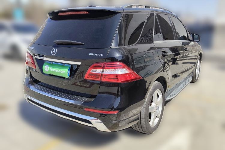 Used Mercedes-Benz M-Class 2015 ML 400 4MATIC Luxury Model Rear Right 45 Deg