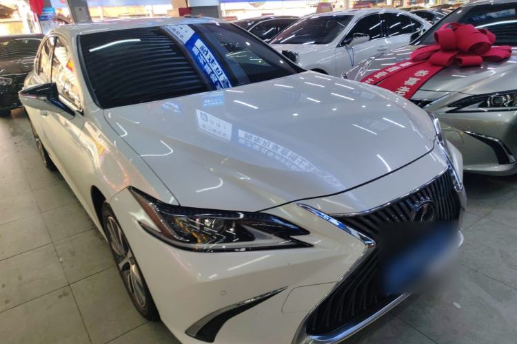 Used Lexus ES 2020 200 Excellence Edition
