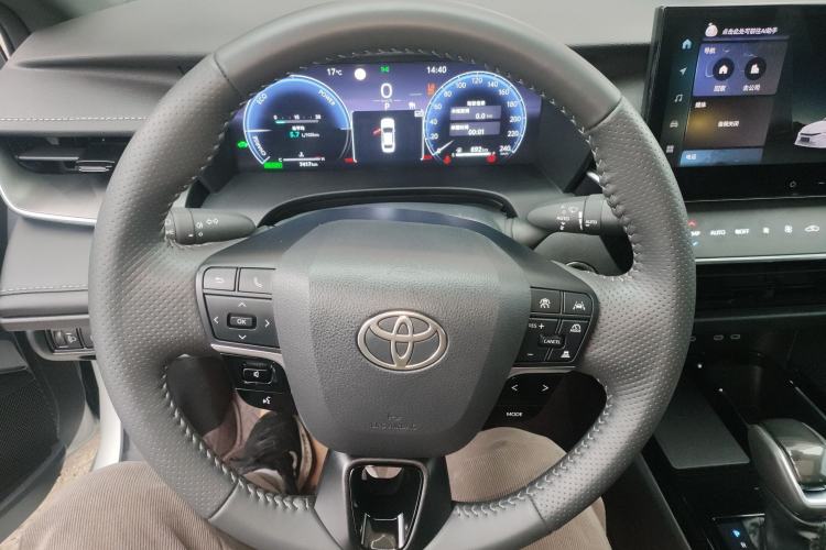 Used Toyota Camry 2024 Dual-Motor 2.0HS Sport Edition Steering Wheel