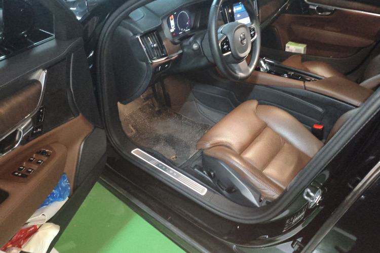 Used Volvo S90 2021 B5 Zhiyuan Luxury Edition
