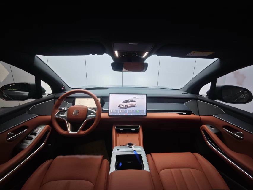 BYD Tang L 2025 DM 175KM Drone Player Edition — снимка 9