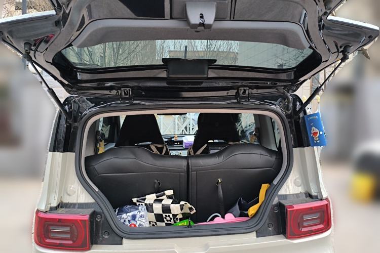 Used Wuling Hongguang MINIEV 2022 Macaron Fashion Model Lithium Iron Phosphate Trunk