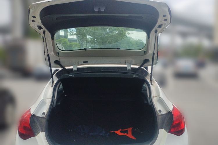 Used Buick GT 2014 XT 1.6L Automatic Fashion Edition
