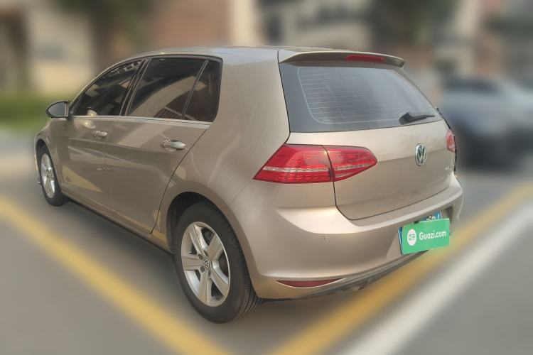 Used Volkswagen Golf 2015 1.4TSI Automatic Luxury Model Rear Left 45 Deg