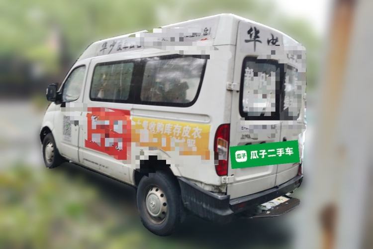 Used SAIC MAXUS Xintu V80 2016 2.5T AMT Aoyuntong National V Short Wheelbase Low-Roof 6-Seater