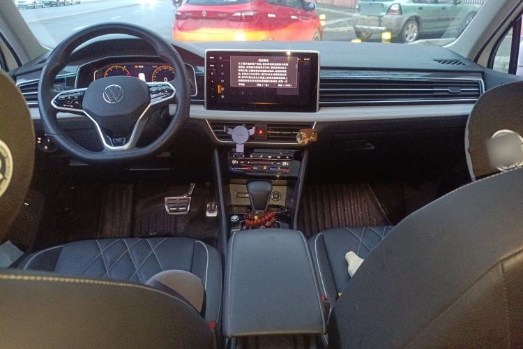 Used Volkswagen Tiguan L 2023 Restyled 330TSI Automatic Two-Wheel Drive R-Line Enhanced Comfort Version Center Console