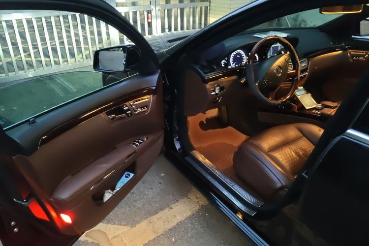 Used Mercedes-Benz S-Class 2012 S 400 L HYBRID Grand Edition
