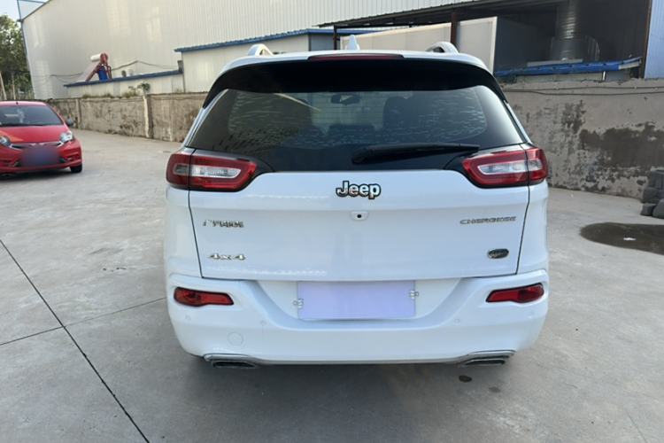 Used Jeep Cherokee 2017 2.4L Professional Edition