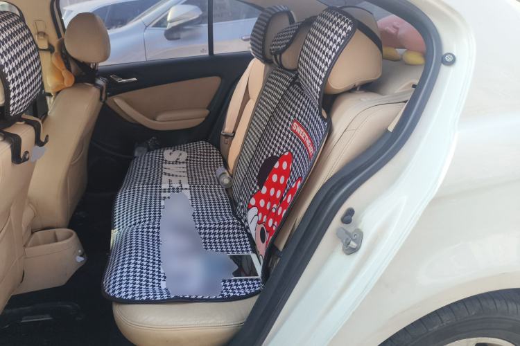 Used Volkswagen Lavida 2011 1.6L Automatic Premium Edition Left Rear Seat