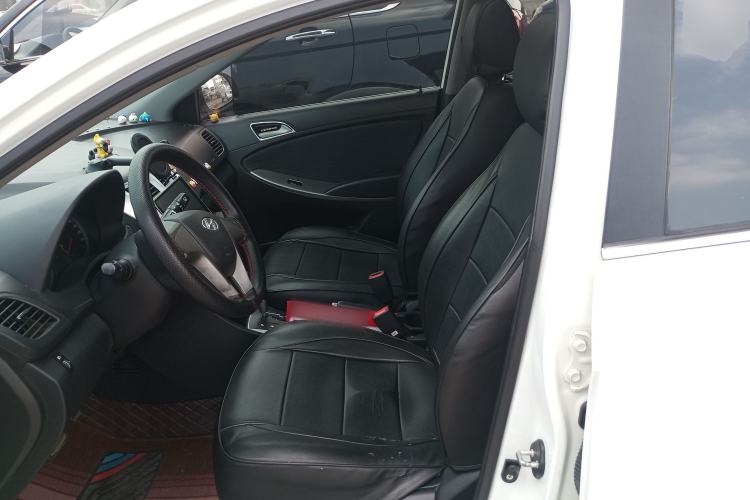 Used Hyundai Verna Ray 2014 1.4L Automatic GLX Left Front Seat