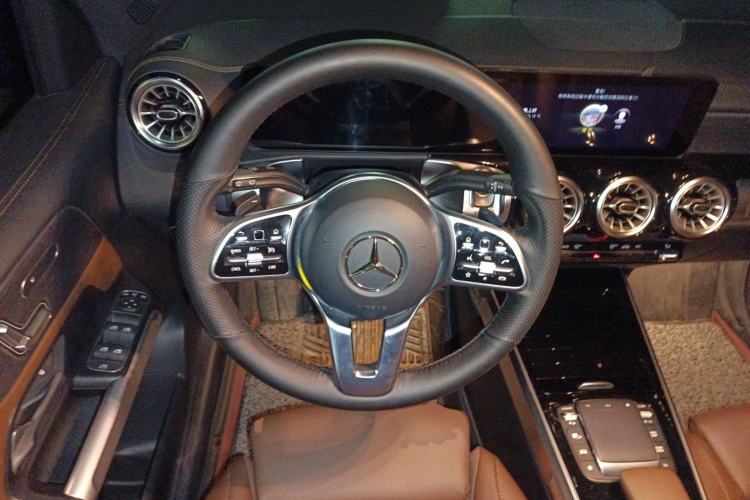 Used Mercedes-Benz GLB 2023 GLB 220 4MATIC
