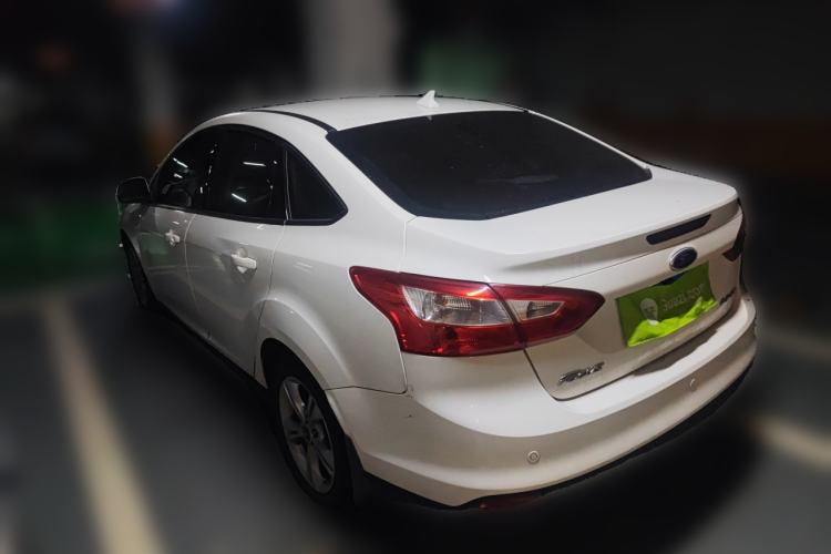 Used Ford Focus 2012 Sedan 1.6L Automatic Fashion Edition