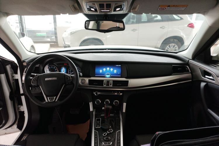 Used Haval H7 2016 Blue-Label H7 2.0T Automatic Luxury Model Center Console
