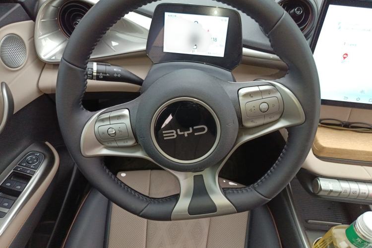 Used BYD Dolphin 2024 Honor Edition 420km Fashion Version Steering Wheel