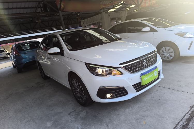 Used Peugeot 308 2016 1.6L Automatic Luxury Edition Front Right 45 Deg