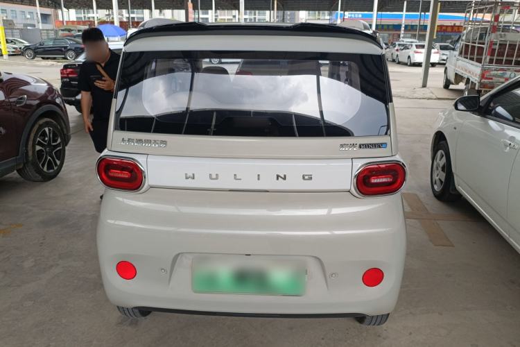 Used Wuling Hongguang MINIEV 2024 3rd Generation 215km Advanced Version
