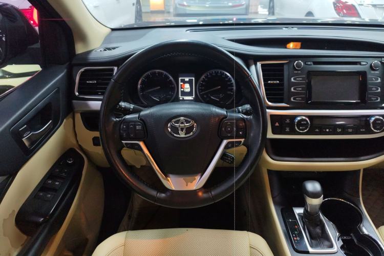 Used Toyota Highlander 2018 2.0T Four-Wheel Drive Luxury Version 7 Seats China VI Standard
