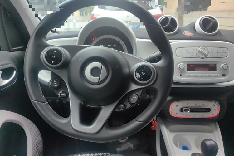 Used smart forfour 2016 1.0L 52 kW Passion Edition