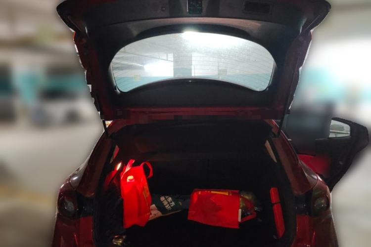 Used Mazda 3 Axela 2017 Hatchback 2.0L Automatic Luxury Model Emission Standard China V Trunk