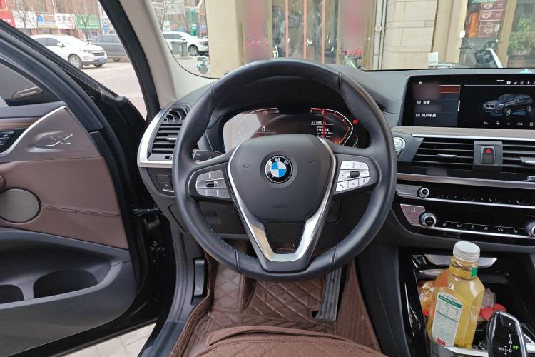 Used BMW X3 2021 xDrive28i Luxury Package Steering Wheel