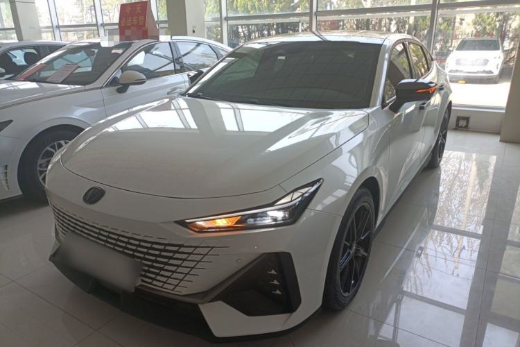 Used CHANGAN UNI-V 2025 1.5T 500Bar High-Energy Version