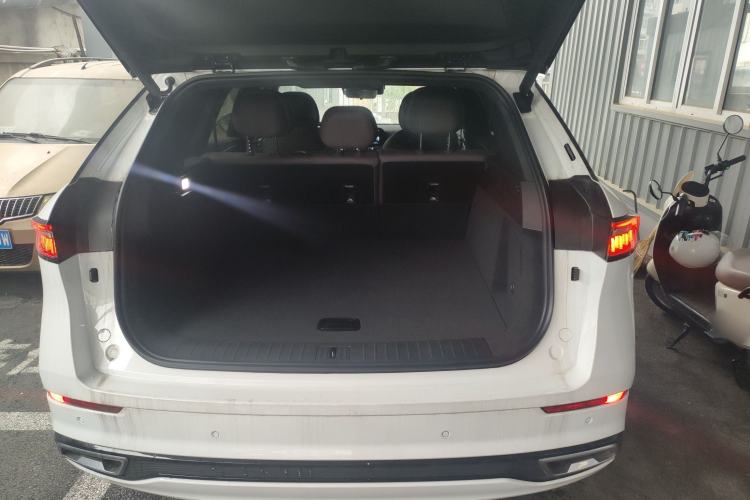 Used Chery Tiggo 9 2025 2.0T Automatic Two-Wheel Drive Luxury Edition 5 Seats
