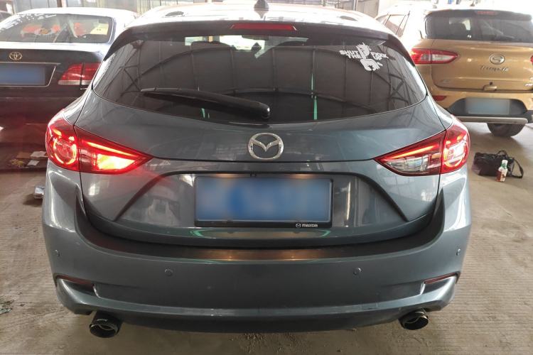 Used Mazda Mazda 3 Axela 2017 Hatchback 2.0L Automatic Luxury Model Emission Standard China V