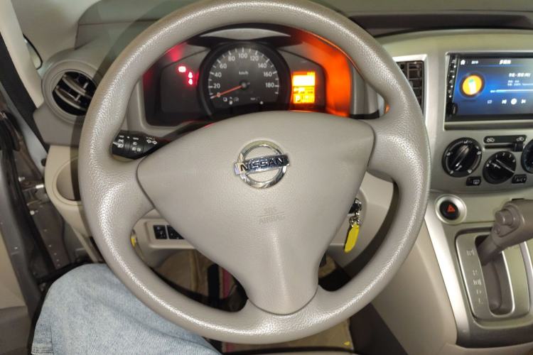 Used Nissan NV200 2018 1.6L CVT Luxury Model Steering Wheel