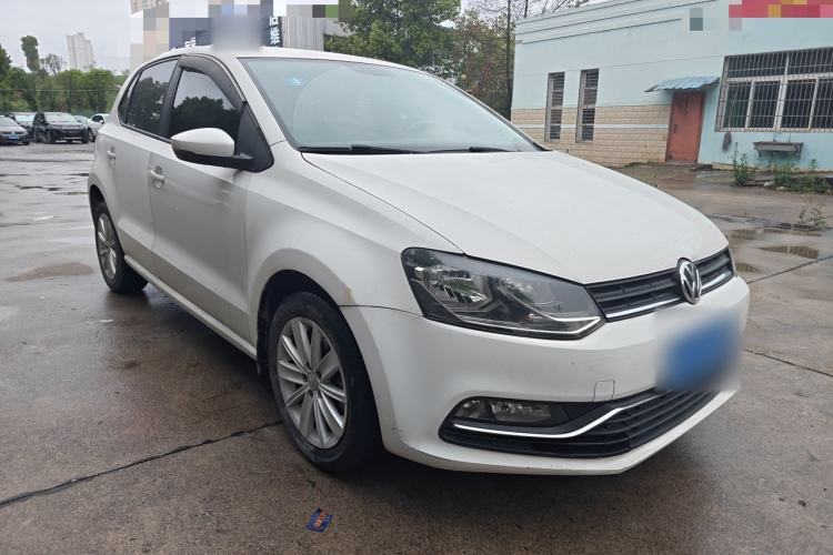 Used Volkswagen Polo 2014 1.6L Manual Comfort Edition Front Right 45 Deg