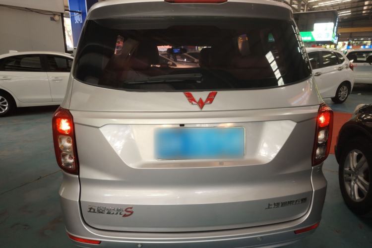 Used Wuling Hongguang 2018 1.5L S Comfort Model L2B
