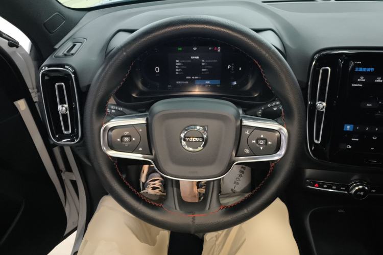 Used Volvo XC40 2023 B3 Zhiyuan Luxury Edition
