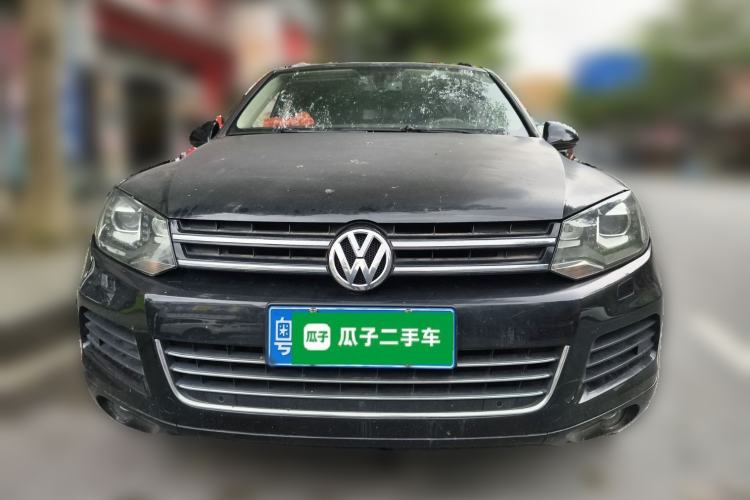 Used Volkswagen Touareg 2011 3.0 TSI Comfort Version Front