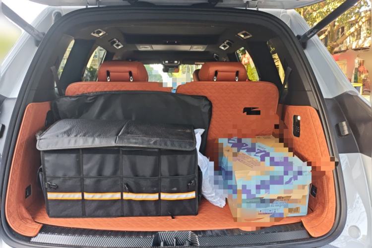 Used Geely Galaxy M9 2025 Model 210km Four-Wheel-Drive Leading Edition